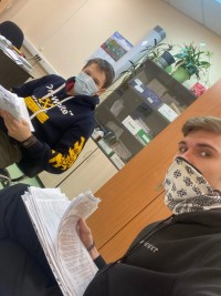 Студенты Сосновоборского техникума пришли на помощь медикам