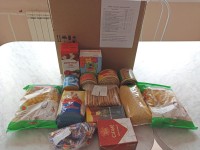 Выдача наборов продуктов питания