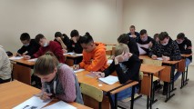 Студенты техникума пишут Всероссийские проверочные работы Студенты техникума пишут Всероссийские проверочные работы