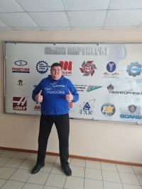 День рождения партии «Единая Россия»: нити для вязания, «ЭХО» и теплая компания День рождения партии «Единая Россия»: нити для вязания, «ЭХО» и теплая компания
