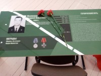 Курсанты военно-спортивного клуба «Барс» нашего техникума приняли участие во Всероссийской акции «Парта Героя» Курсанты военно-спортивного клуба «Барс» нашего техникума приняли участие во Всероссийской акции «Парта Героя»