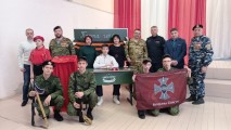 Курсанты военно-спортивного клуба «Барс» нашего техникума приняли участие во Всероссийской акции «Парта Героя» Курсанты военно-спортивного клуба «Барс» нашего техникума приняли участие во Всероссийской акции «Парта Героя»