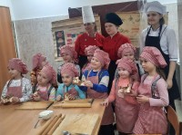 «Открывайте шире рот – мы готовим бутерброд!»