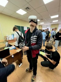 Студенты СМТТ на Дне открытых дверей в Университете им. М.Ф. Решетнева Студенты СМТТ на Дне открытых дверей в Университете им. М.Ф. Решетнева