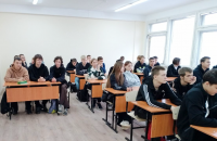 Студенты техникума готовятся ко Дню матери Студенты техникума готовятся ко Дню матери