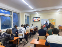 Студенты техникума готовятся ко Дню матери Студенты техникума готовятся ко Дню матери