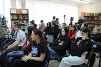 «Рыжие белки летят на юг» и «Пушистый блюз»: студенты познакомились с поэтом Красноярья «Рыжие белки летят на юг» и «Пушистый блюз»: студенты познакомились с поэтом Красноярья