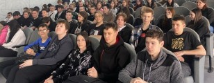 ТЮЗ на сцене СМТ "ИМПУЛЬС" ТЮЗ на сцене СМТ "ИМПУЛЬС"