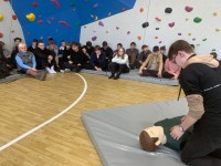 Занятие по основам первой помощи для студентов Занятие по основам первой помощи для студентов