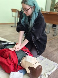 Спасательные навыки: в «ИМПУЛЬСе» прошёл конкурс по оказанию первой медицинской помощи Спасательные навыки: в «ИМПУЛЬСе» прошёл конкурс по оказанию первой медицинской помощи