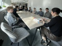 День игр в библиотеке: литературное "Поле чудес" для студентов День игр в библиотеке: литературное "Поле чудес" для студентов